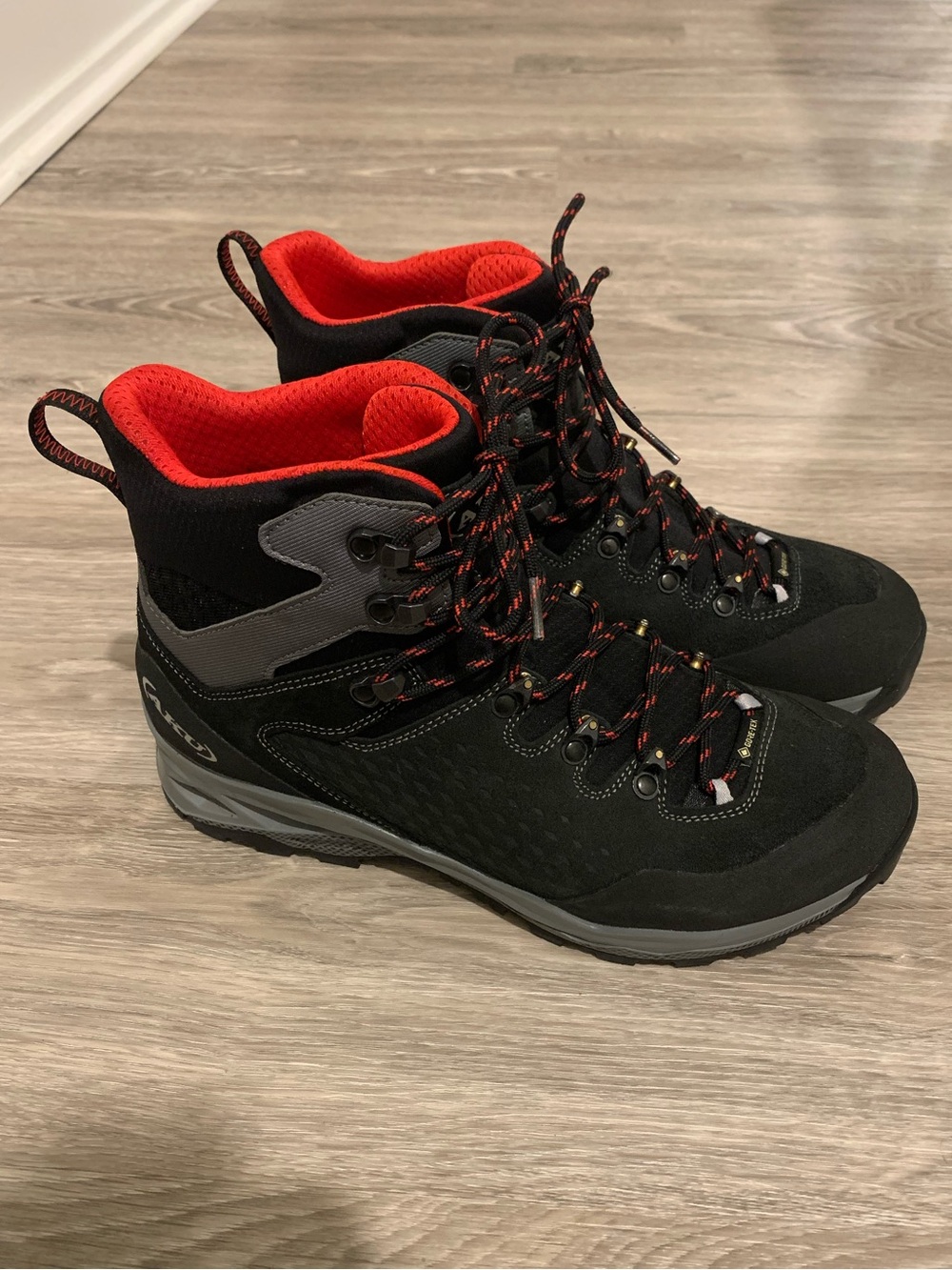 AKU Alterra II GTX Hiking Boots Anthracite/Red 
- Mens